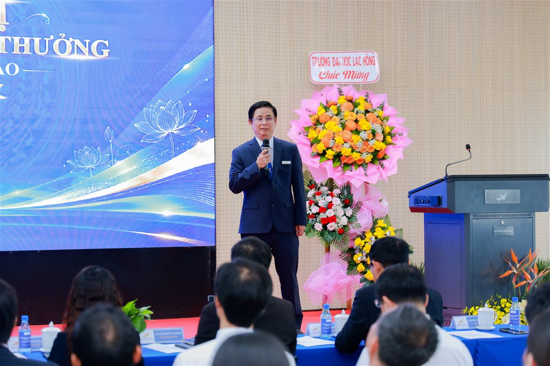 LHU nhìn lại một năm đào tạo, kiện toàn đội ngũ cho chặng phát triển mới